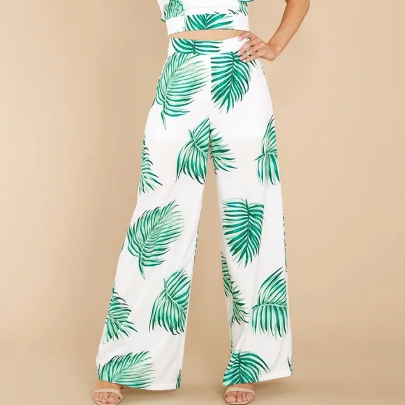 Palm Print Two Piece Set LIKE NEW - Picture 4 of 4